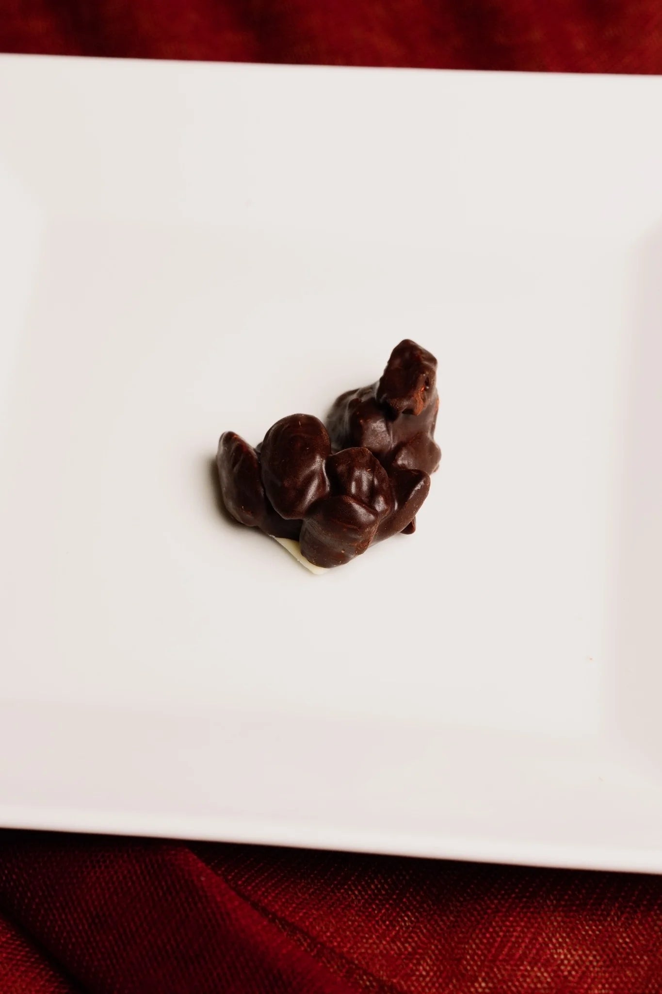 Almond Cluster (6 pieces)