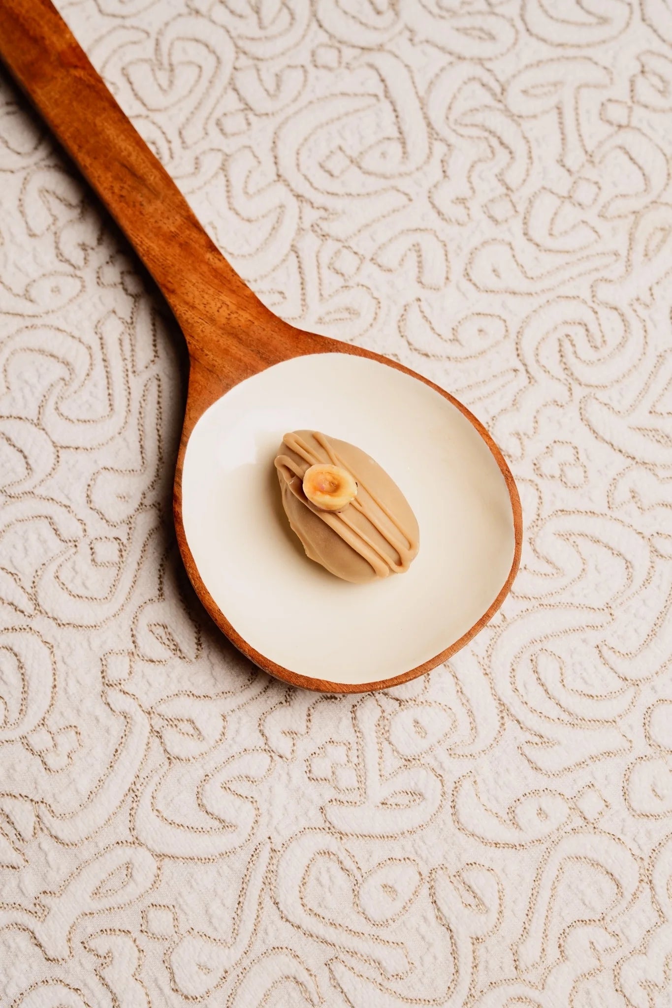 Praline Hazelnut (6 pieces)